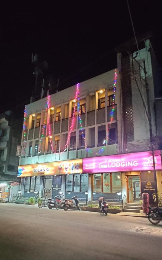 Solanki Guest House Kolhapur Ngoại thất bức ảnh